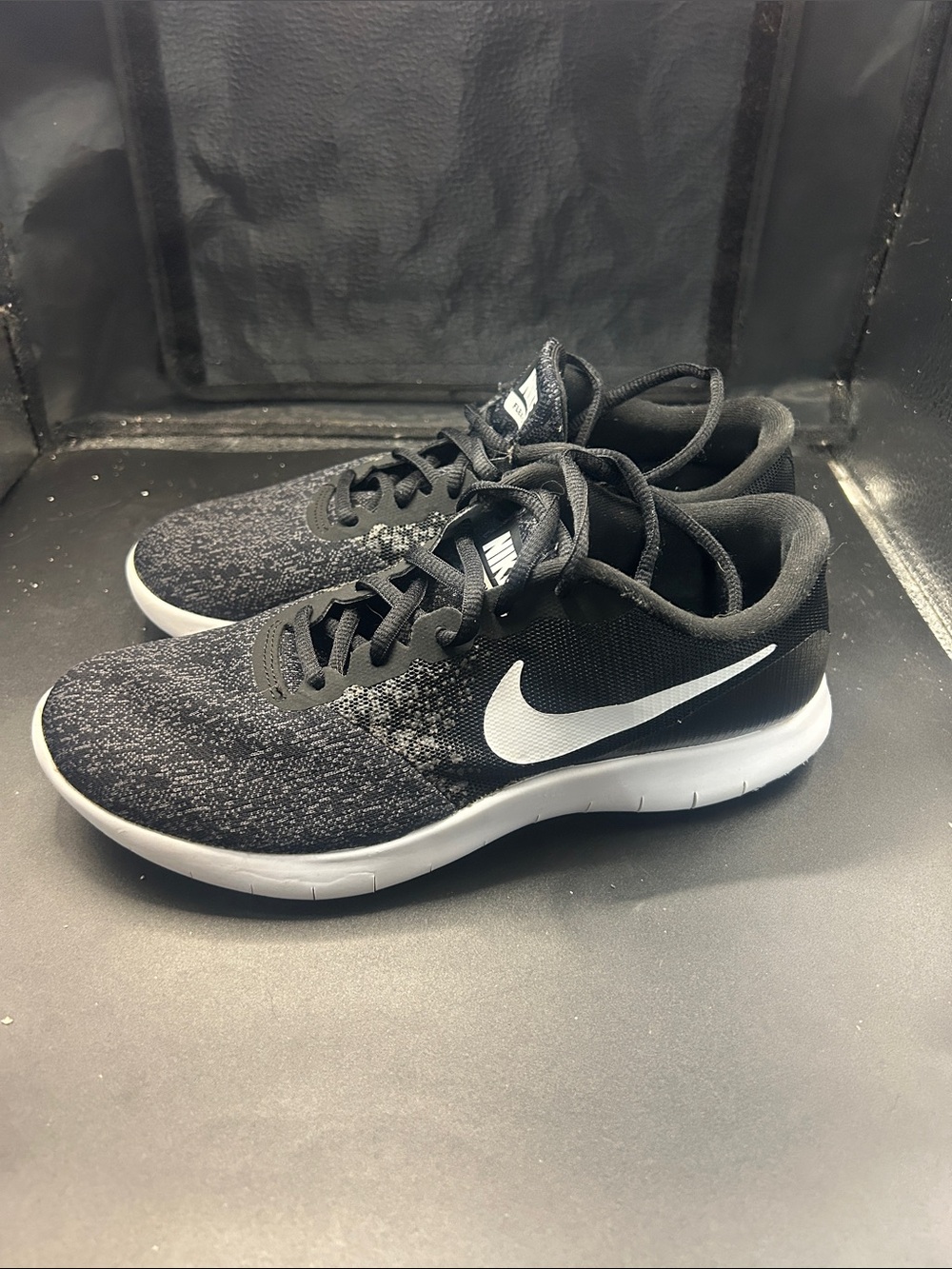 Nike women’s Black and White Knit Trainer Sneakers